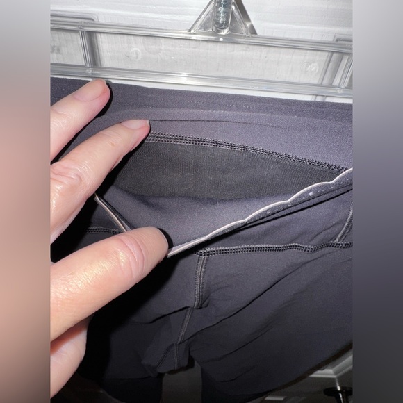 Athleta Elation Scallop Capri Yoga Workout Gray Pink Spring Night Size S - Picture 7 of 9